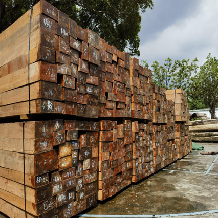 High quality production area in Southeast Asia, natural oils and fats, water-resistant and corrosion-resistant teak wood, big oak