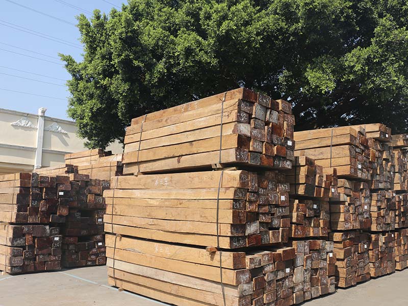 Top quality materials guarantee beautiful and durable teak wooden beams