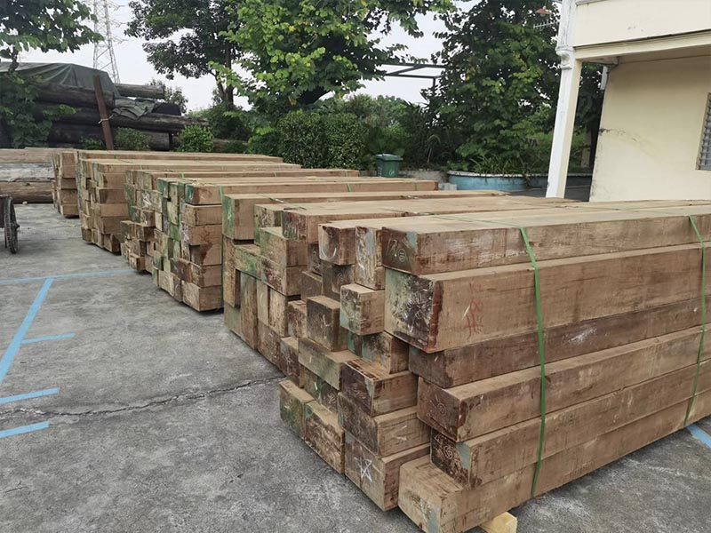 Top quality materials guarantee beautiful and durable teak wooden beams