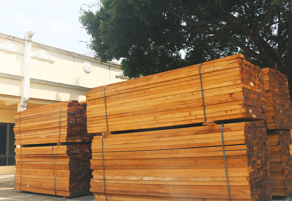 Natural Grain Burma Teak timber Square Available&nbsp;