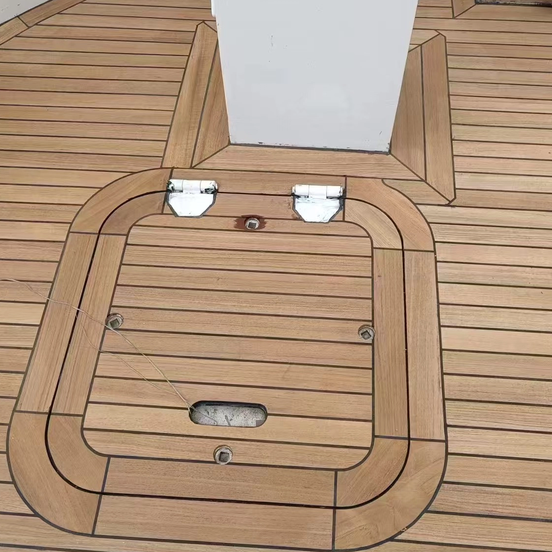 Hight -Stability,Anti-Warp Teak Decking Stripes