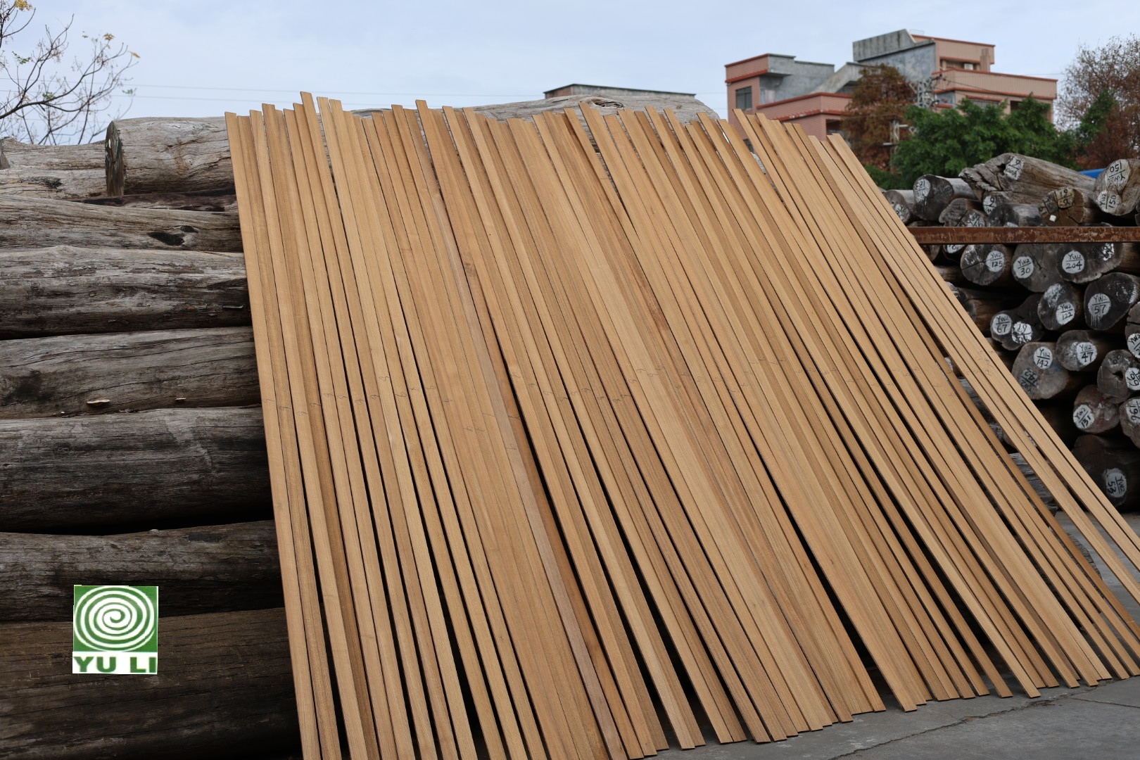 Golden Color Natural Anti-Corrosive Burma Teak Decking
