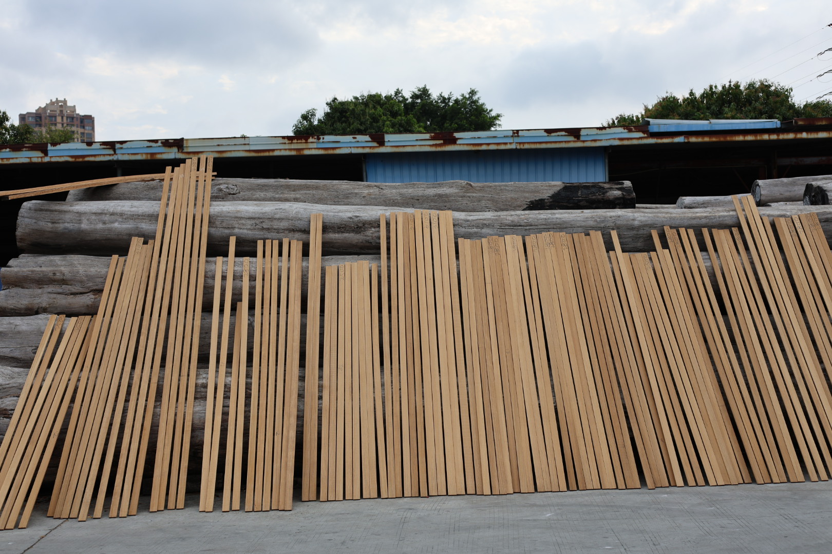 &nbsp;Air Drying straight line Myanmar teak deck